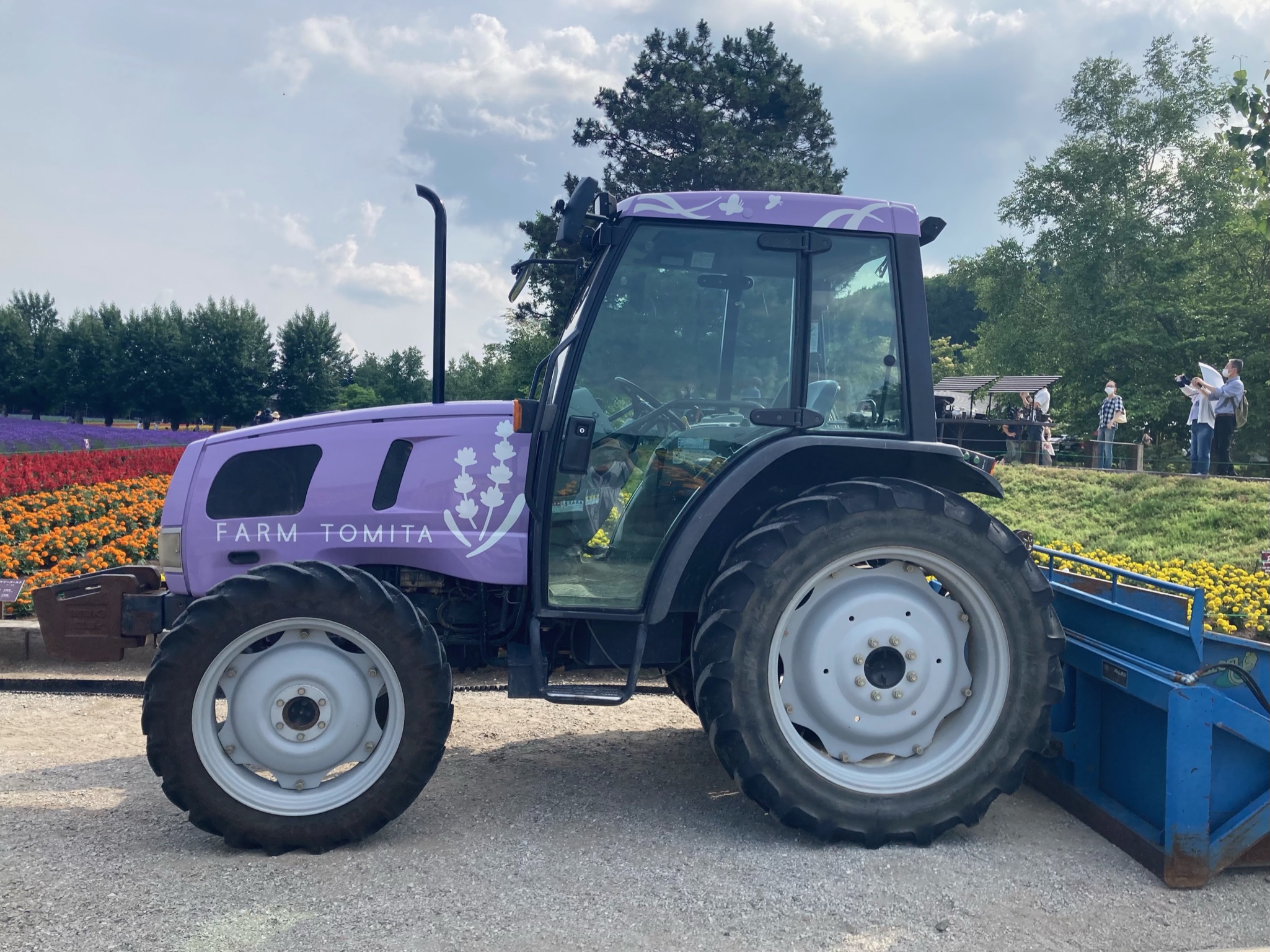 ラベンダートラクター