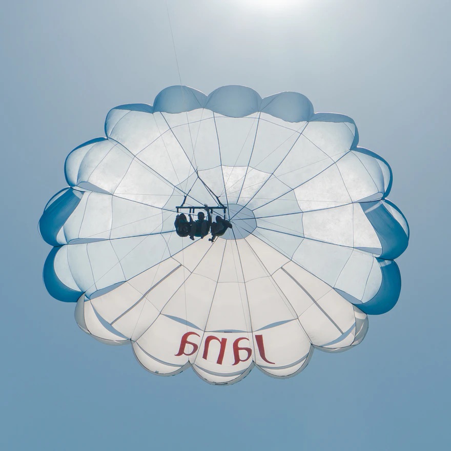 パラセーリング